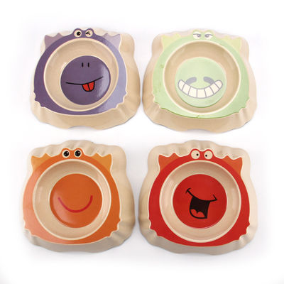 Качественная пластиковая миска для кормления собак и кошек